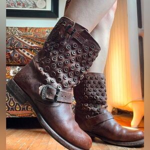 Frye studded Biker Bootes